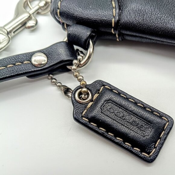 Vintage Coach Blue Black Pleated Leather Wristlet - Picture 6 of 10